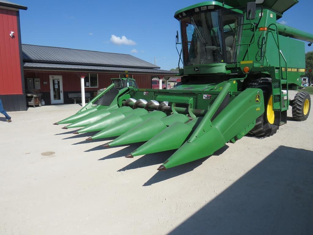 Image of John Deere 693 Primary image