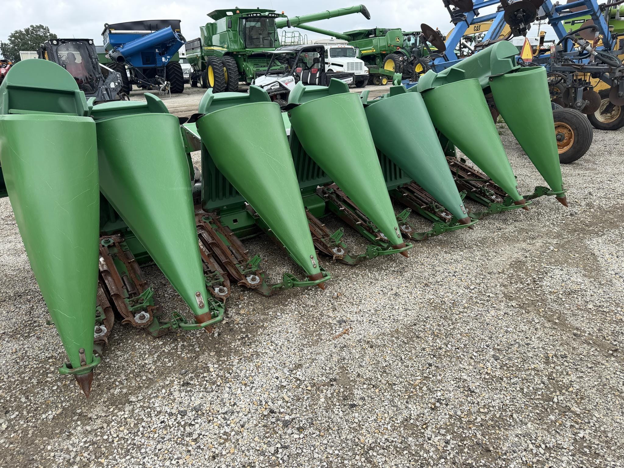 John Deere 693 Equipment Image0