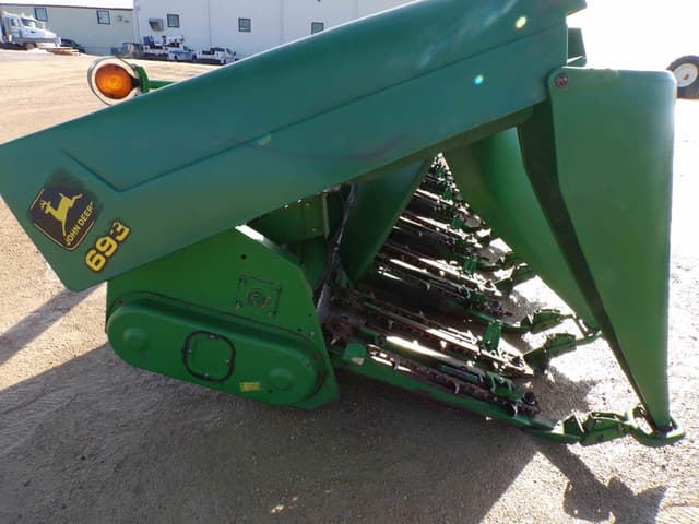 Image of John Deere 693 equipment image 3