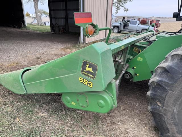 Image of John Deere 693 equipment image 2