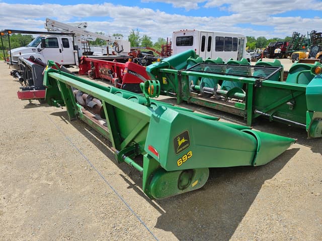 Image of John Deere 693 equipment image 4