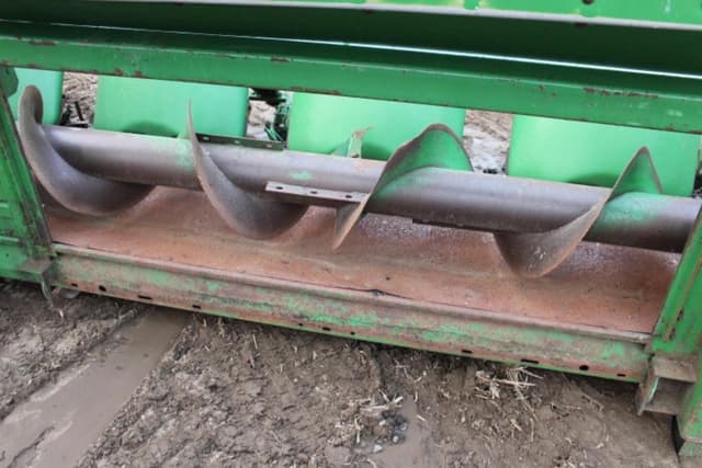 Image of John Deere 693 equipment image 2