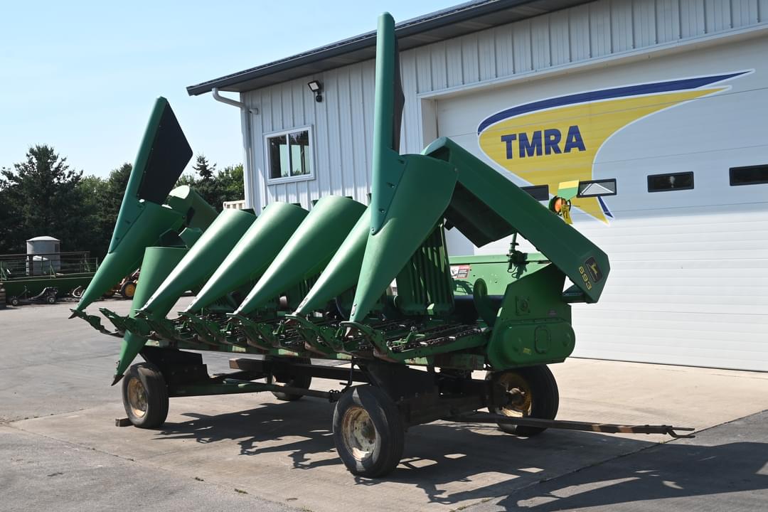 Image of John Deere 693 Primary image