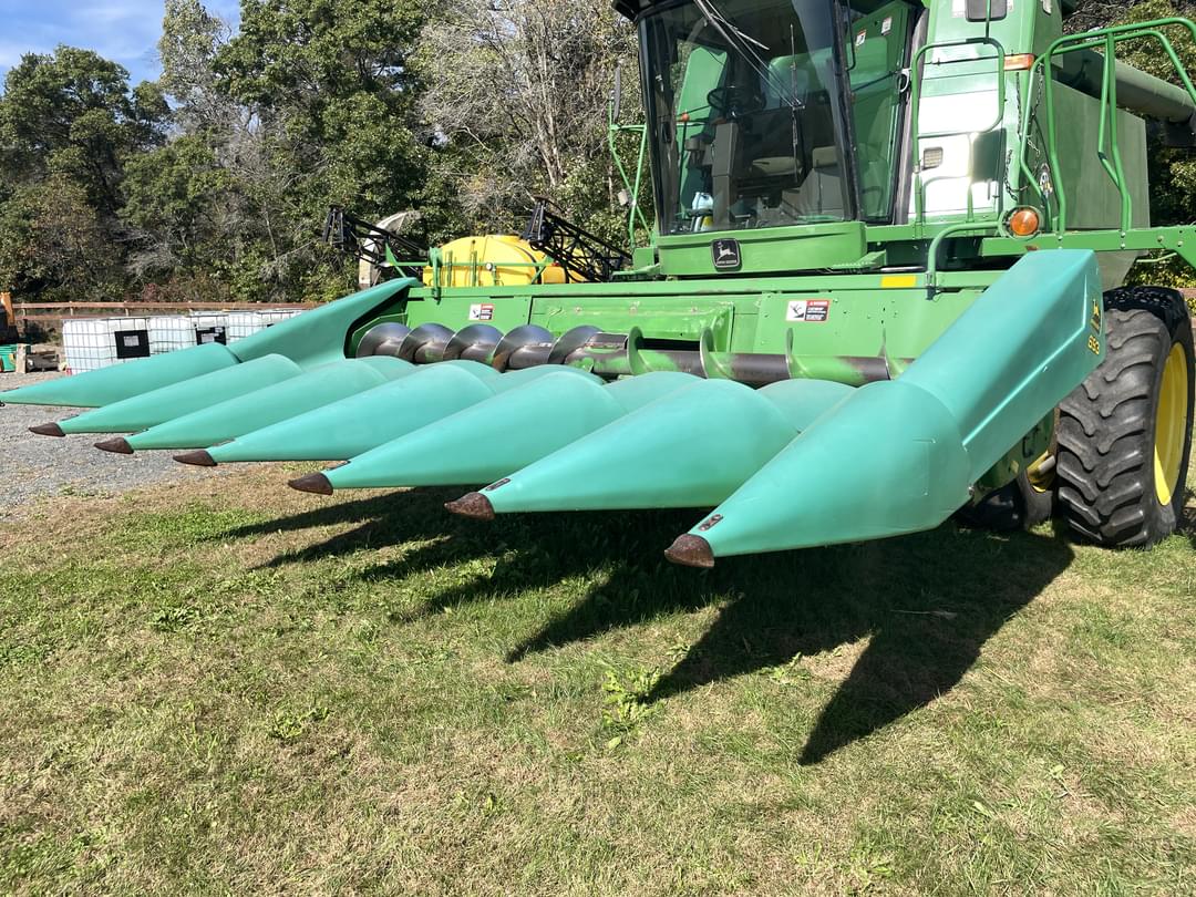 Image of John Deere 693 Primary image