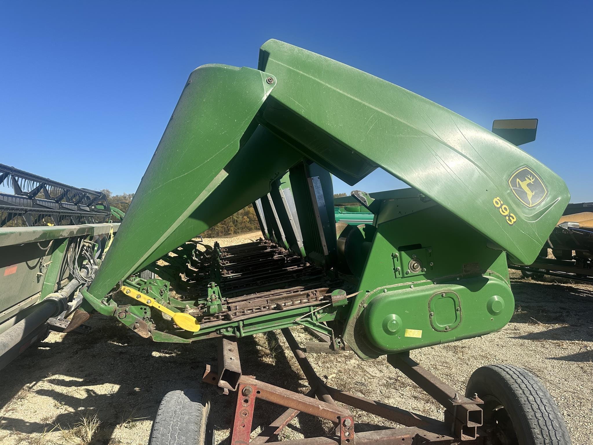 John Deere 693 Equipment Image0