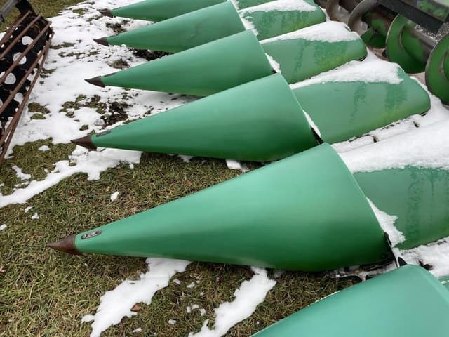 Image of John Deere 693 equipment image 4