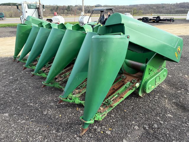 Image of John Deere 693 equipment image 1