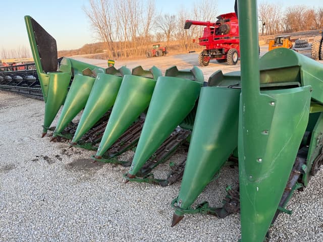 Image of John Deere 693 equipment image 1