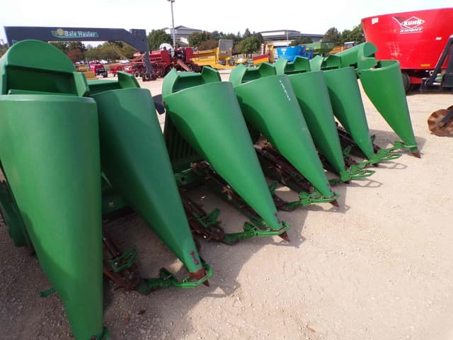 Image of John Deere 693 equipment image 2