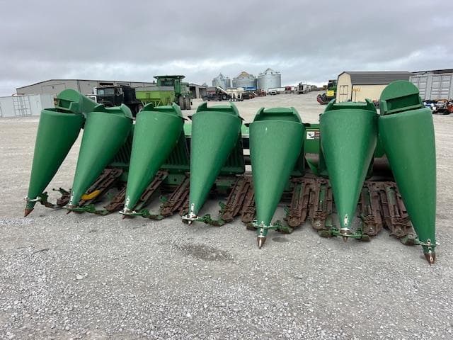 Image of John Deere 693 equipment image 1