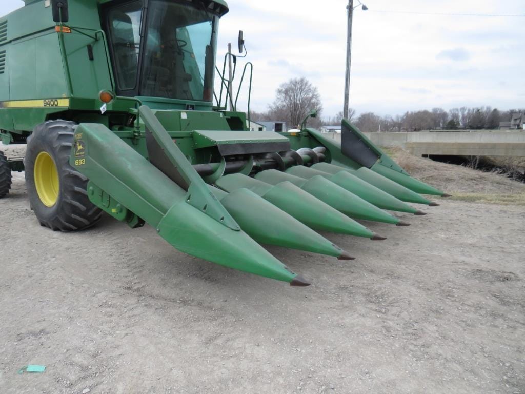 John Deere 693 Equipment Image0