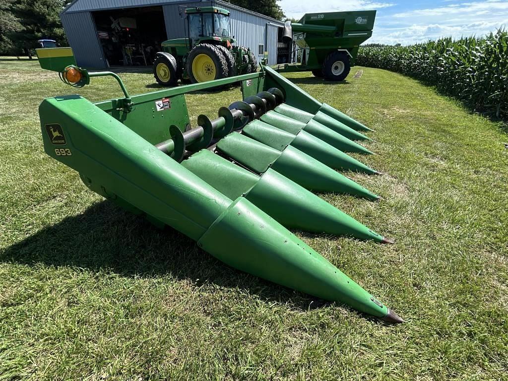 Image of John Deere 693 Primary image