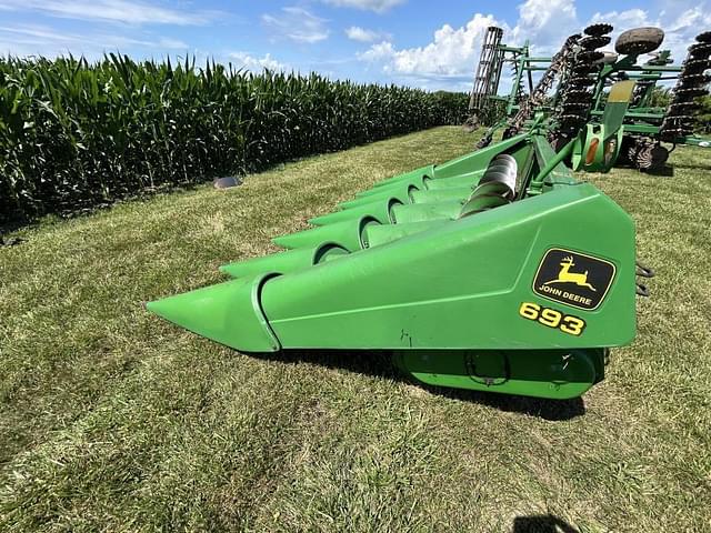 Image of John Deere 693 equipment image 2