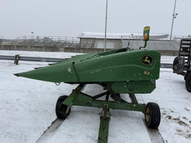 Image of John Deere 693 equipment image 1