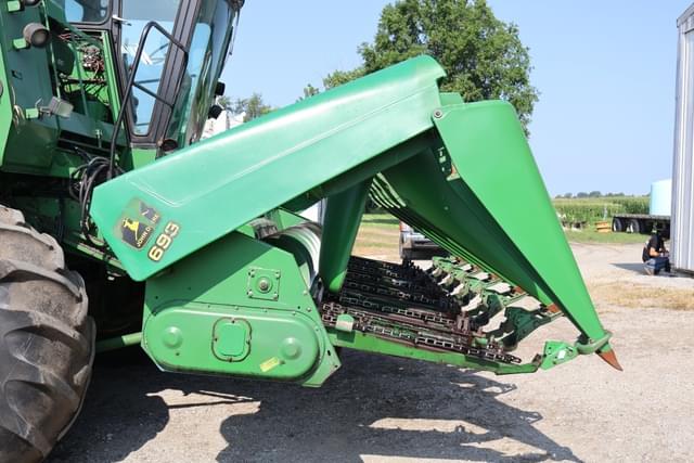 Image of John Deere 693 equipment image 2