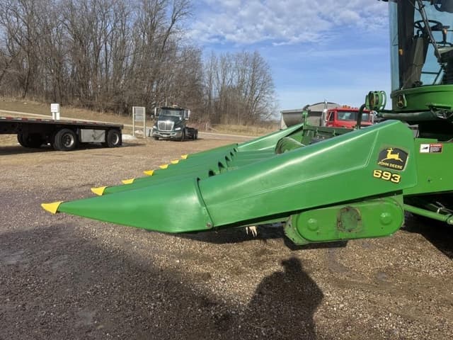 Image of John Deere 693 equipment image 2