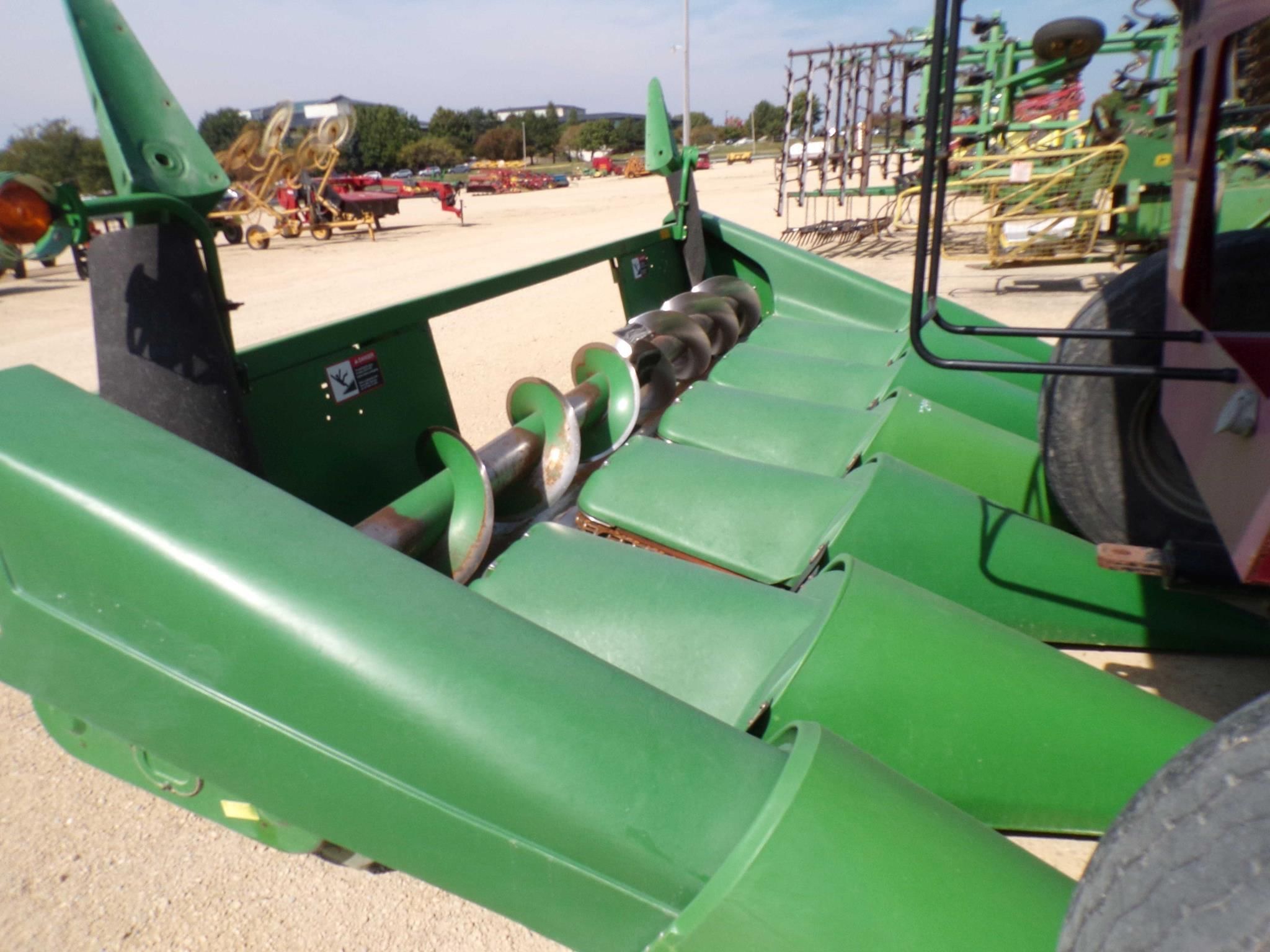 John Deere 693 Equipment Image0