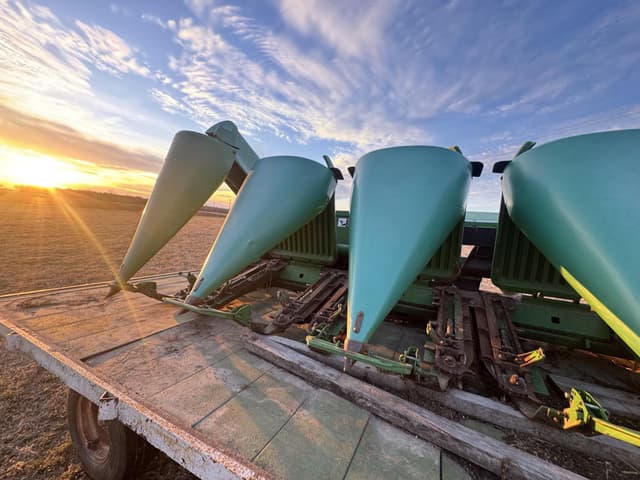 Image of John Deere 694 equipment image 4