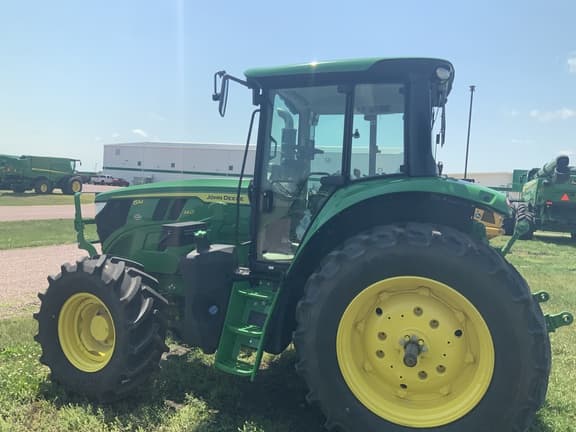 Image of John Deere 6M 140 equipment image 2