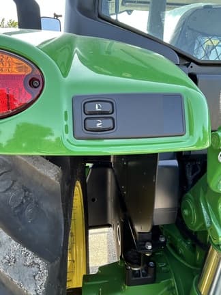 Image of John Deere 6M 145 equipment image 4