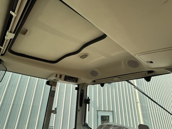 Image of John Deere 6M 155 equipment image 4