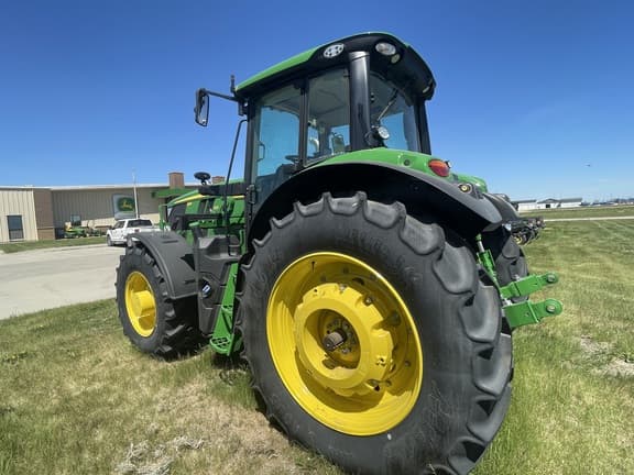 Image of John Deere 6M 155 equipment image 2