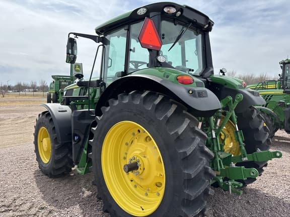 Image of John Deere 6M 155 equipment image 3