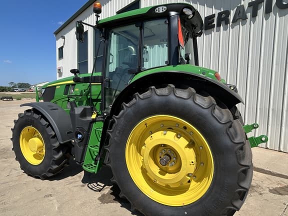 Image of John Deere 6M 155 equipment image 4