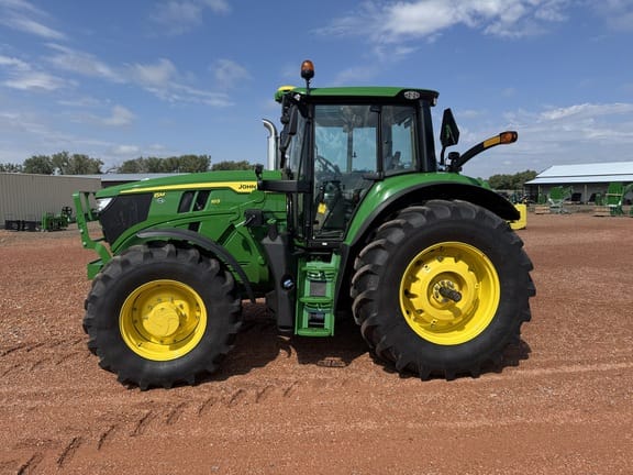 John Deere 6M 165 Equipment Image0