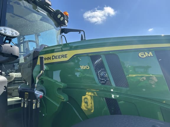 Image of John Deere 6M 180 equipment image 4