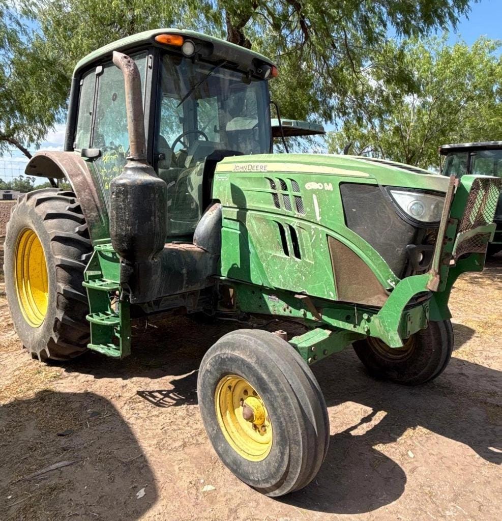John Deere 6130M Equipment Image0