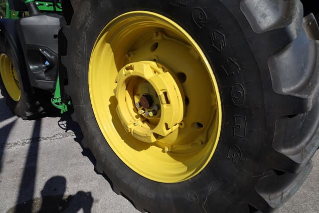 Image of John Deere 6R 130 equipment image 4