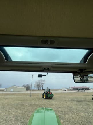 Image of John Deere 6R 145 equipment image 2