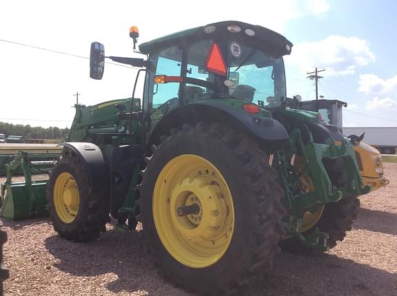 Image of John Deere 6R 215 equipment image 3