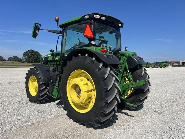 Image of John Deere 6R 165 equipment image 2