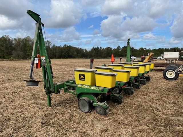 Image of John Deere 1700 equipment image 2