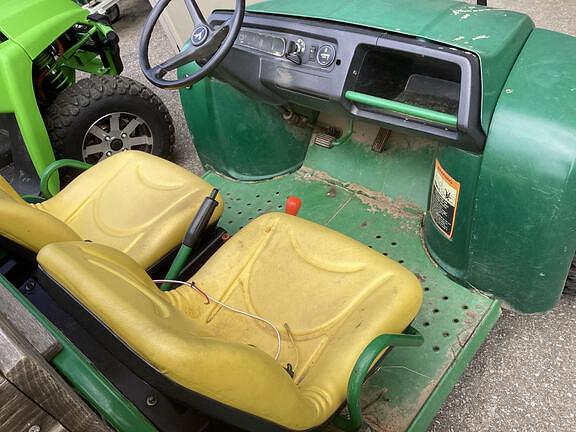 Image of John Deere Gator 6x4 equipment image 2