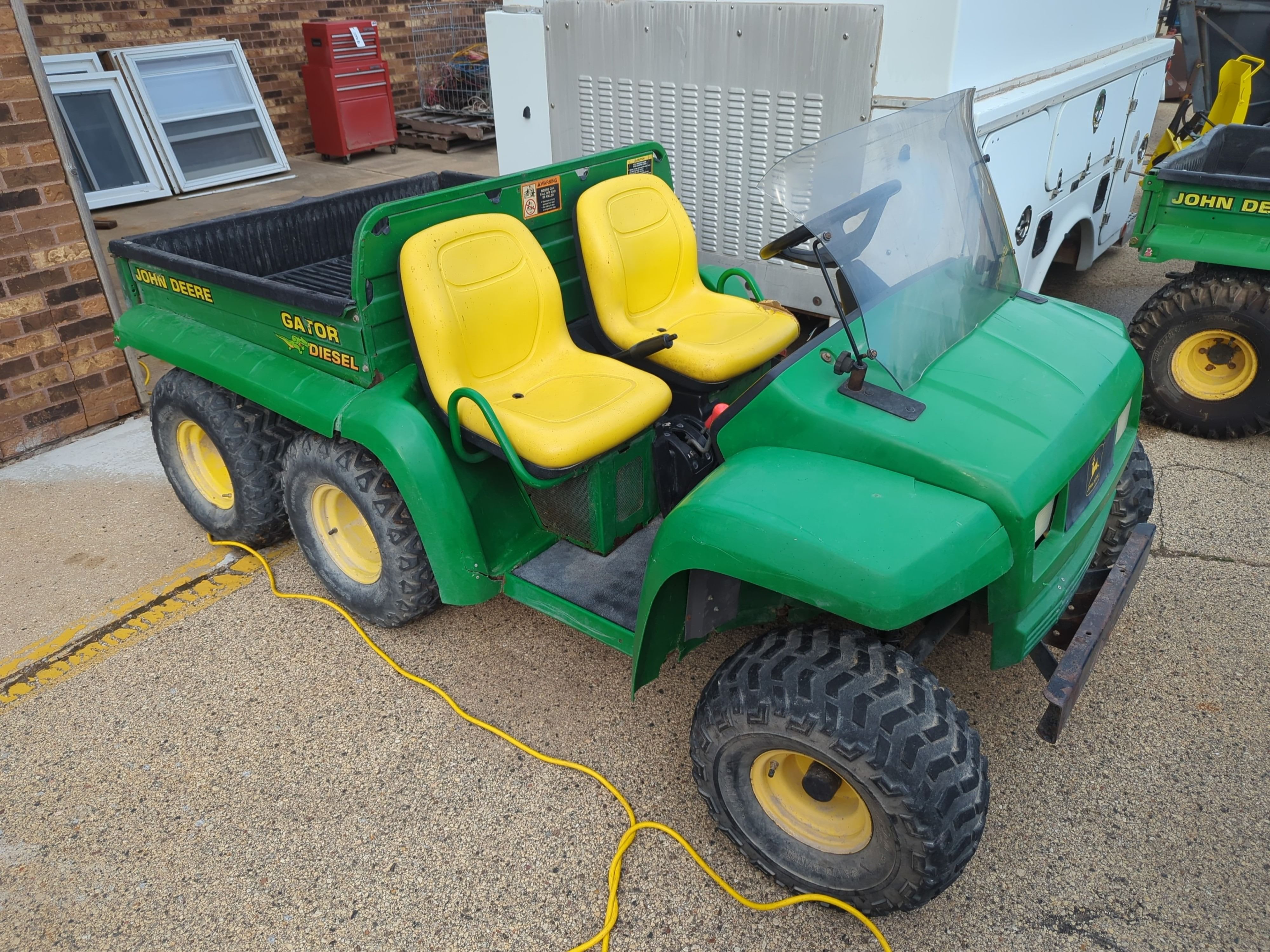 John Deere Gator TH 6x4 Diesel Equipment Image0