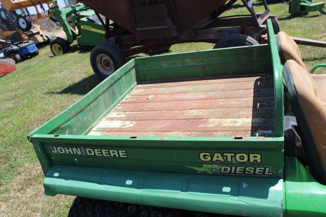 Image of John Deere Gator 6x4 equipment image 3