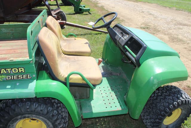 Image of John Deere Gator 6x4 equipment image 2