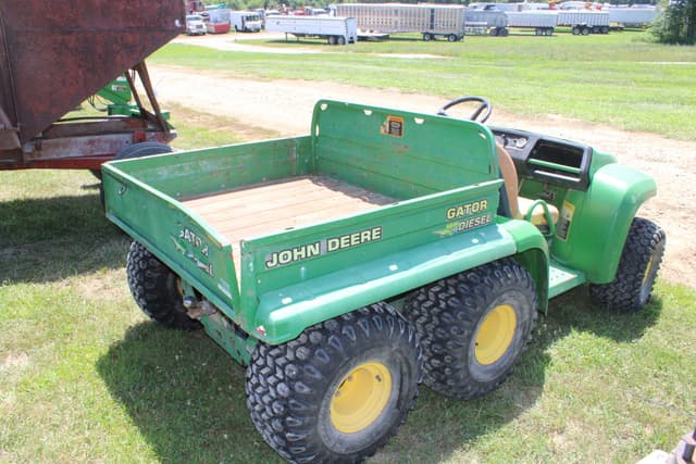 Image of John Deere Gator 6x4 equipment image 4