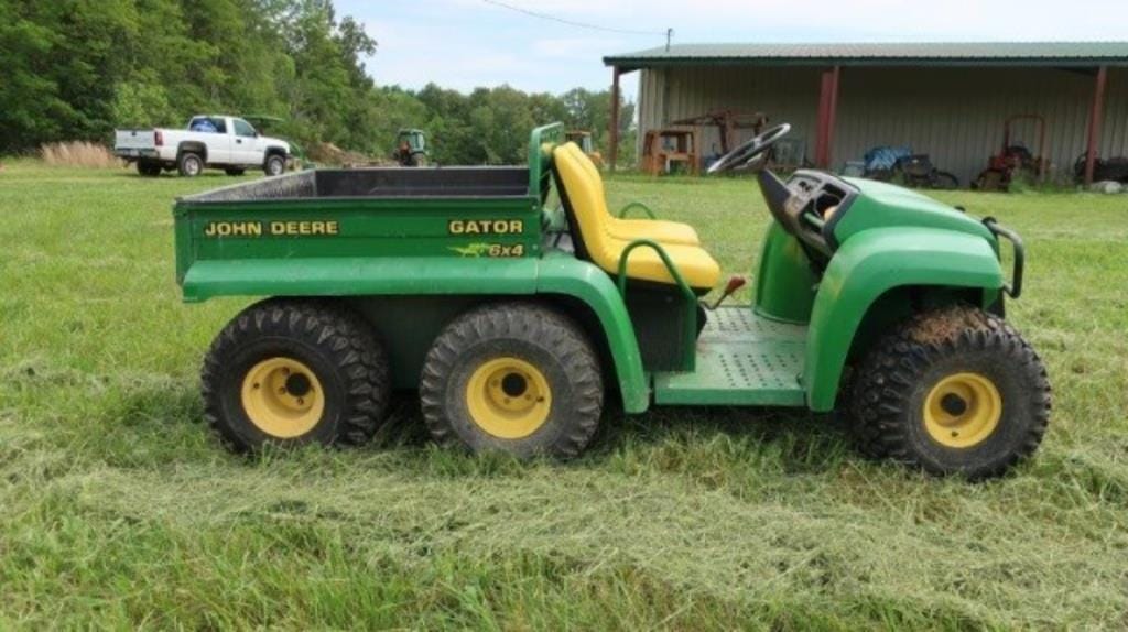 Main image John Deere Gator