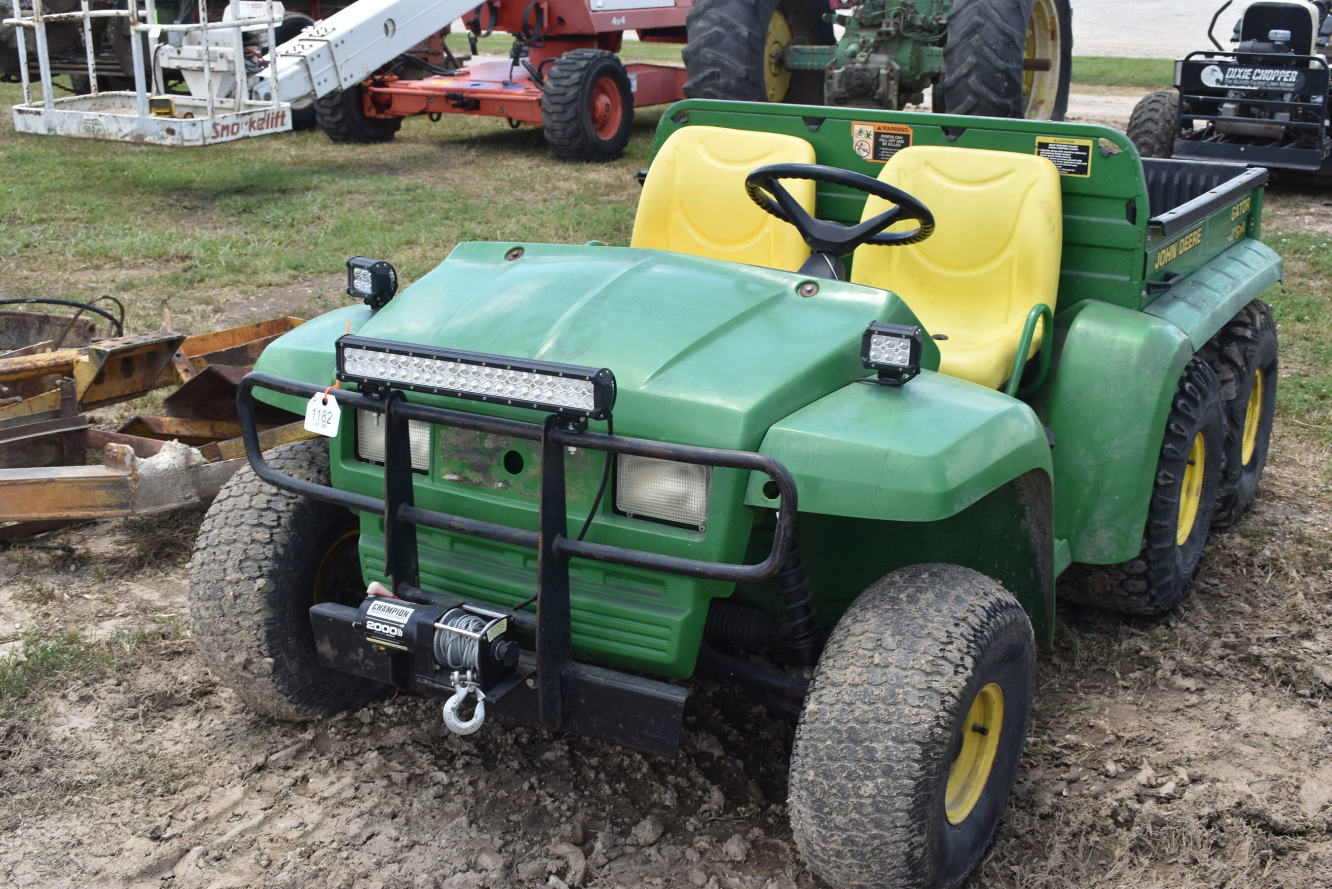 John Deere Gator 6x4 Equipment Image0