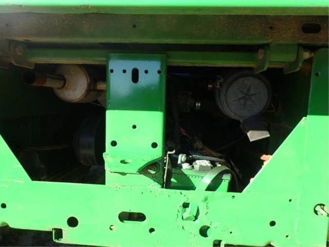 Image of John Deere Gator 6x4 equipment image 3