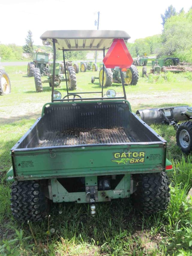 Image of John Deere Gator 6x4 equipment image 3