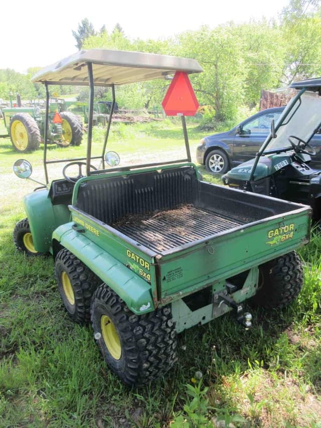 Image of John Deere Gator 6x4 equipment image 2