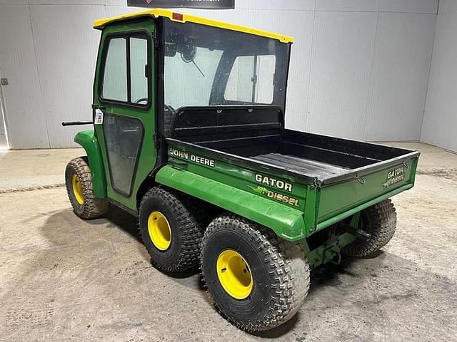 Image of John Deere Gator 6x4 equipment image 2