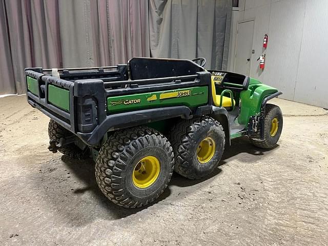 Image of John Deere Gator TH 6x4 equipment image 4