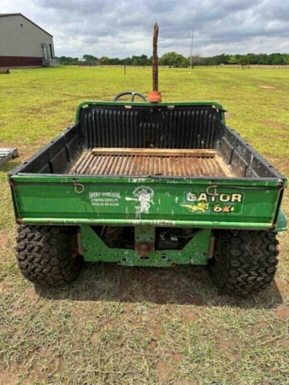 Image of John Deere Gator 6x4 equipment image 2