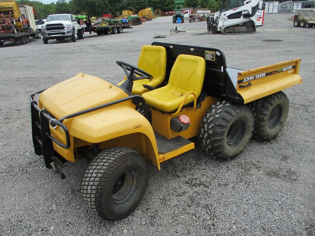 Main image John Deere Gator